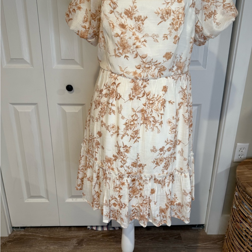 Blu Pepper,  Cottagecore Floral Puff Sleeve Tiered Dress, EUC, Size M - Picture 4 of 12